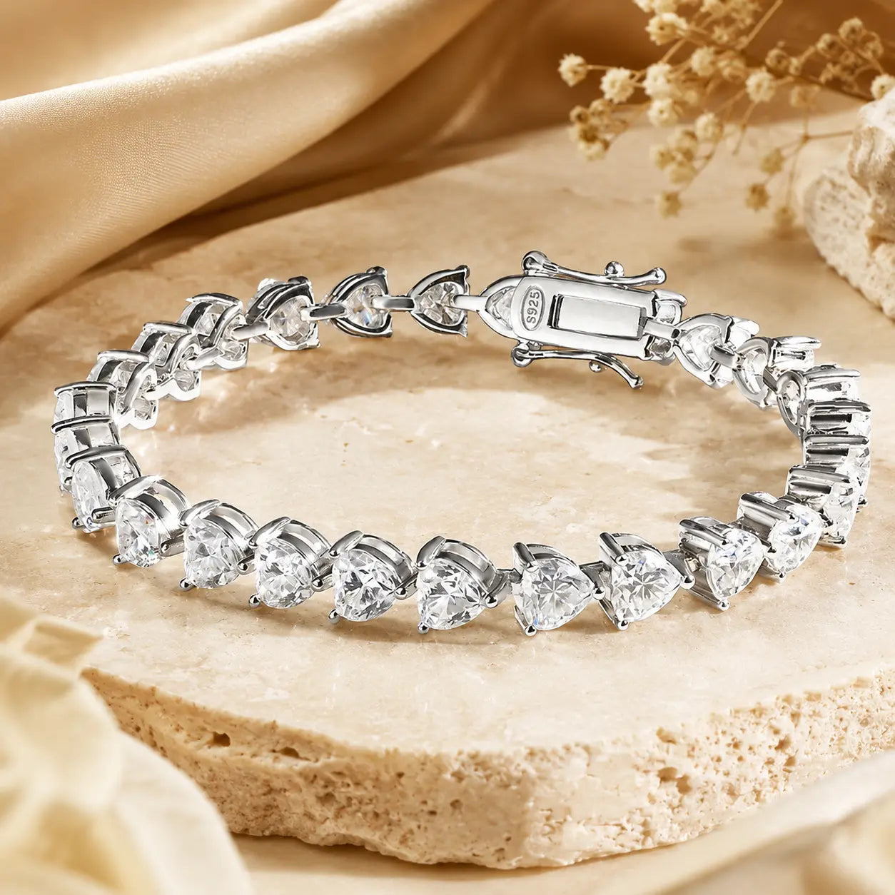 Amelisse™ Heart-Cut Moissanite Tennis Bracelet for Women